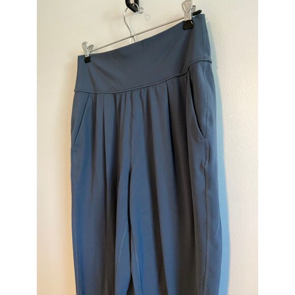 Athleta Elation Pant in "Granite Blue" Size SMALL Lycra/Spandex SOFT! - Picture 4 of 6